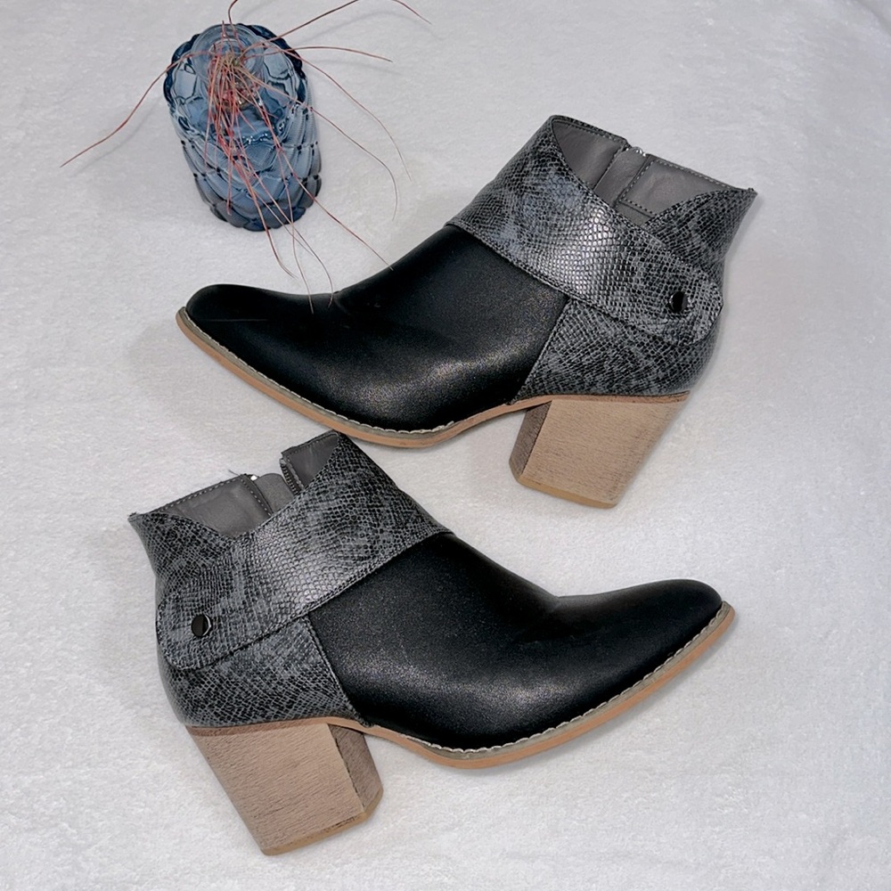 Size 8 black booties